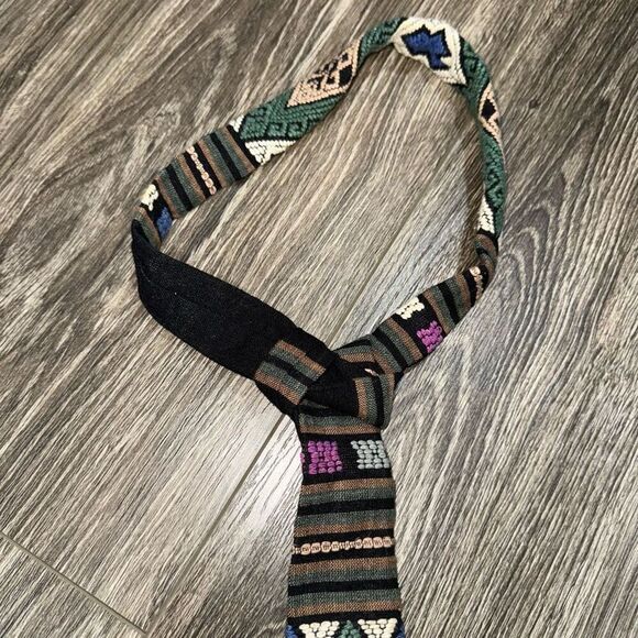 Handmade embroidered Neck Tie 2.5” width - Picture 3 of 4